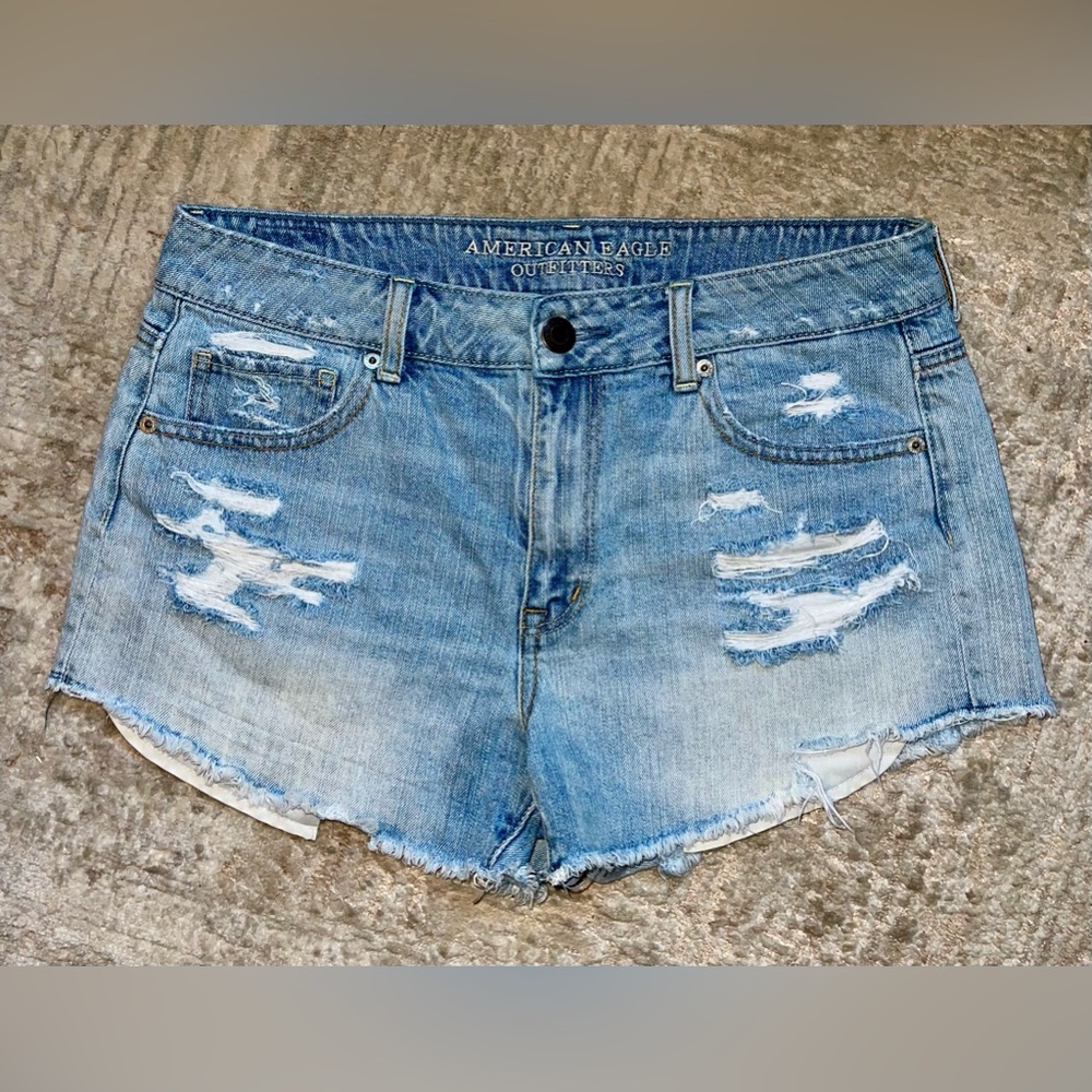 3/$25 LIKE NEW 𝑨𝒎𝒆𝒓𝒊𝒄𝒂𝒏 𝑬𝒂𝒈𝒍𝒆 Jean Shorts